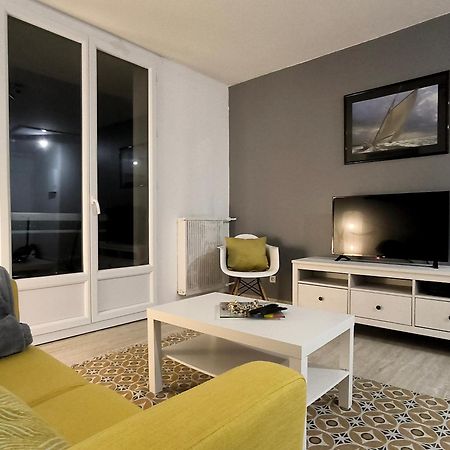 Joli T2 Lumineux Avec Balcon Et Wifi - Proche Cv Apartment Aix-en-Provence Exterior photo
